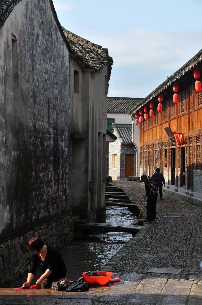 零距离帮忙 | 定金易付，退款却“卡流程”？说好的“放心购”呢？